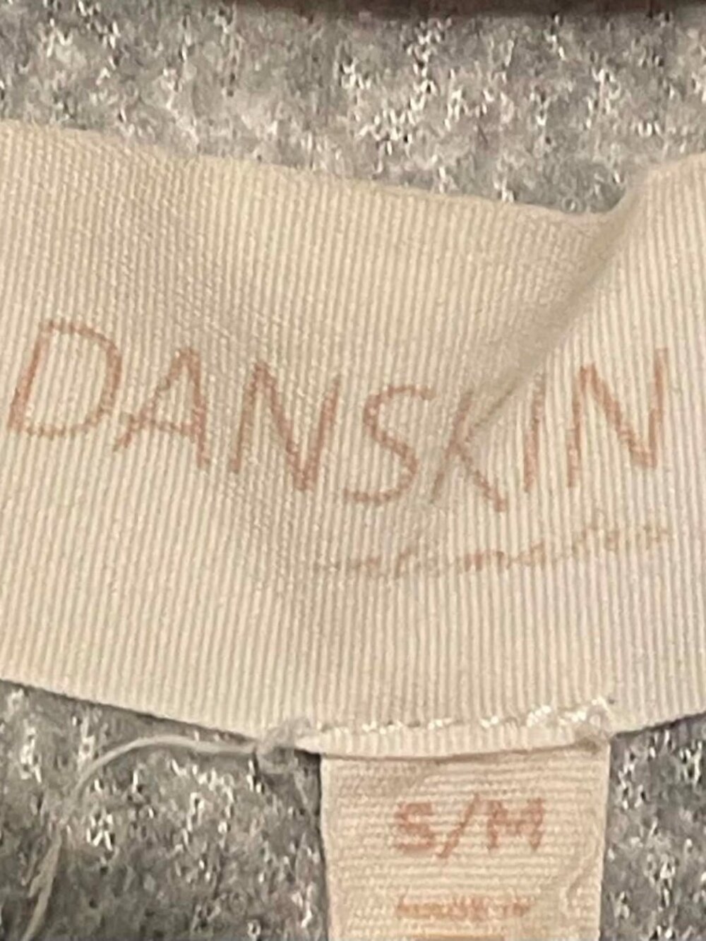 DANSKIN Intimates Women’s Gray Robe, Size S/M - Picture 2 of 7